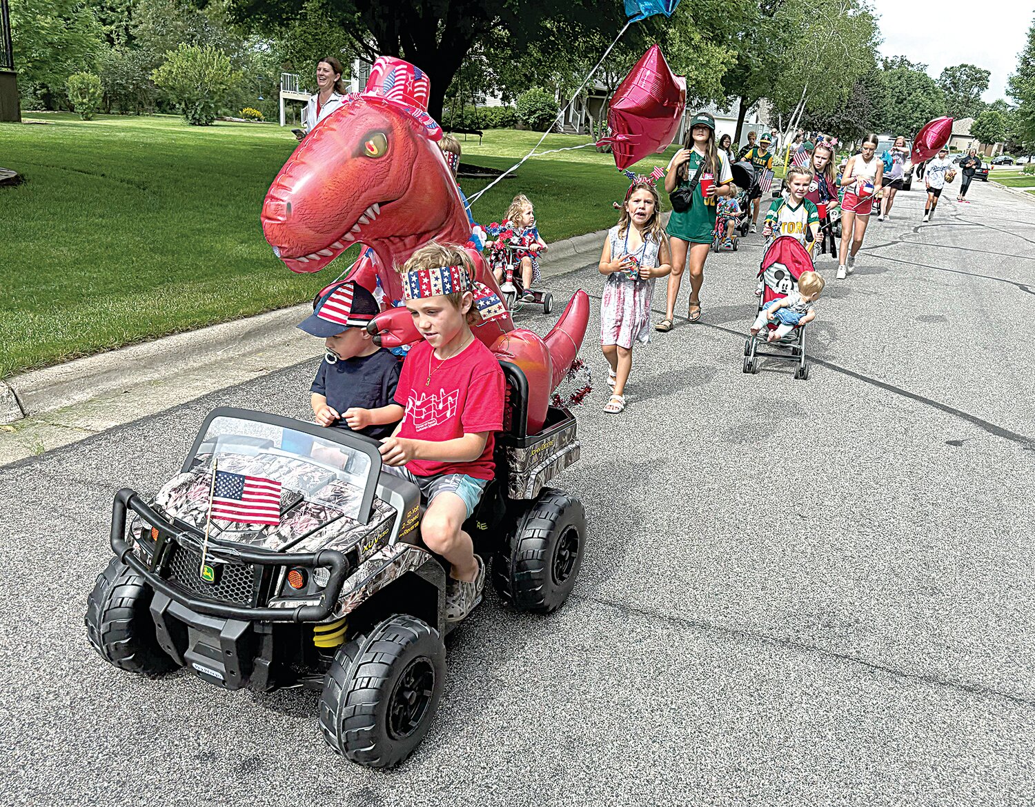 Sauk Rapids neighborhood parade features patriotic pride Sauk Rapids